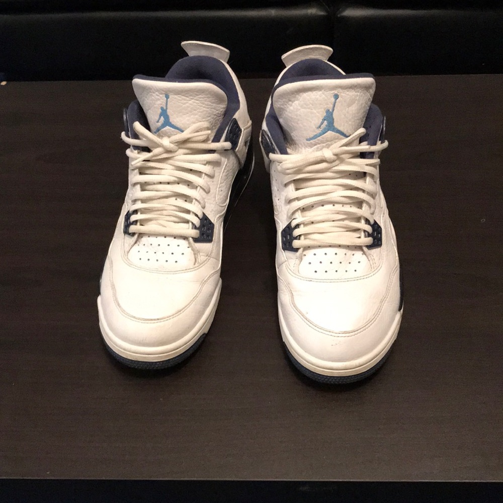 Jordan 4s